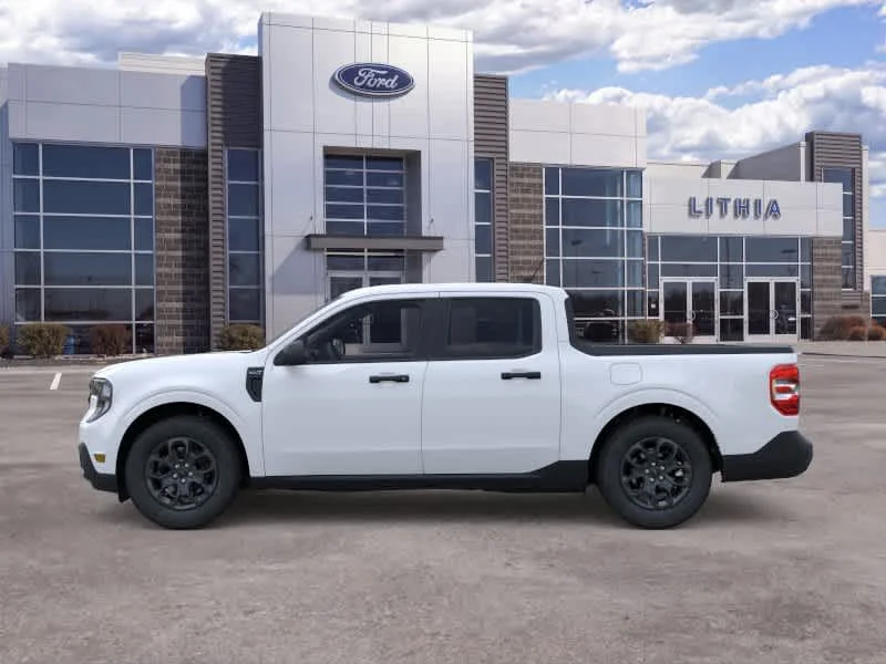 New 2026 Oxford White Ford XLT image 3