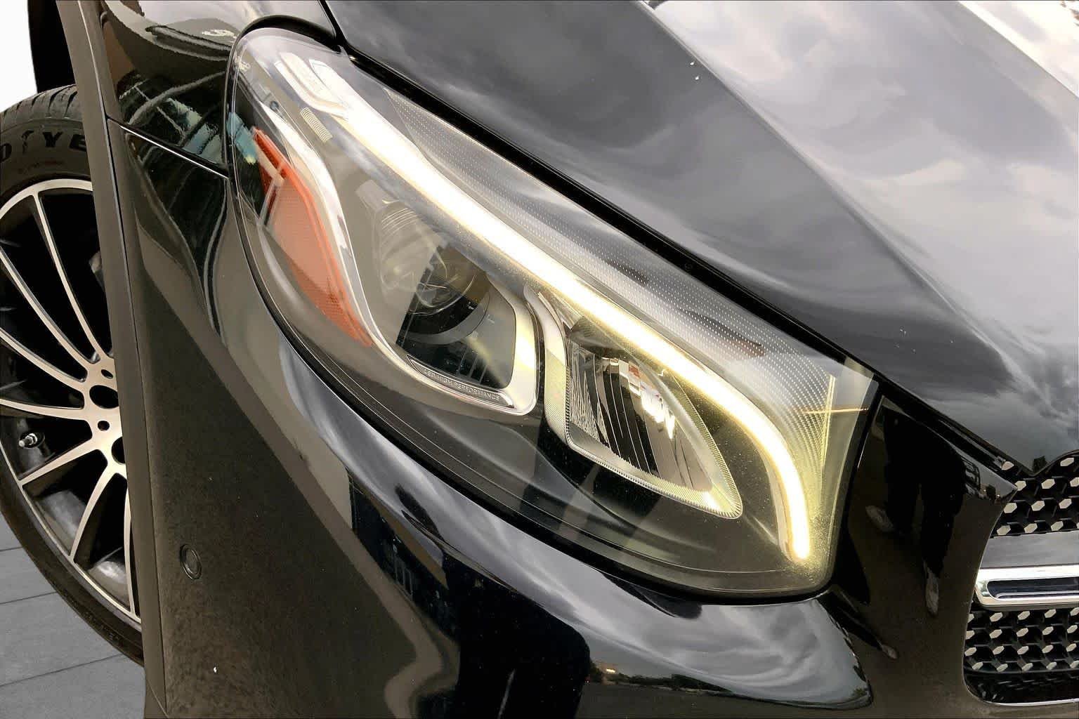 Used 2019 Black Mercedes-Benz GLC 300 image 27
