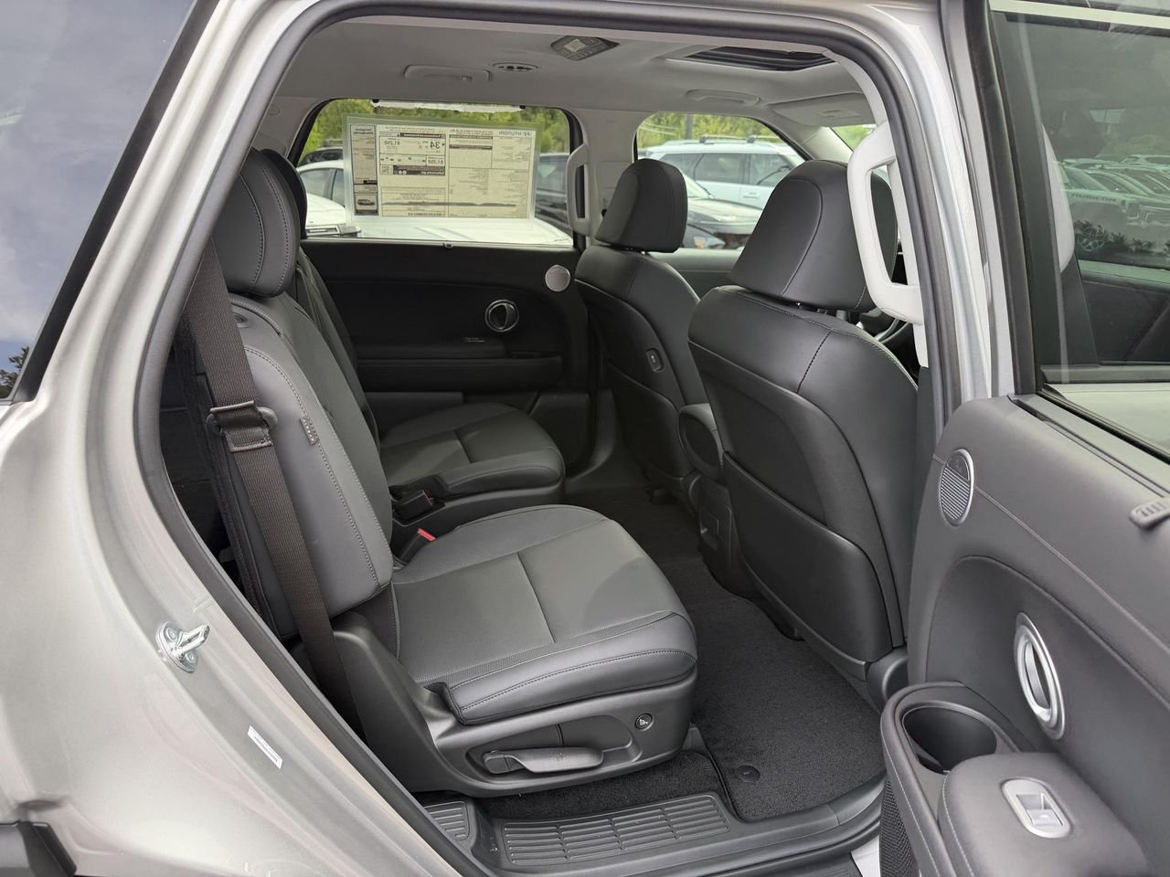 New 2027 Shimmering Silver Hyundai Blue SEL Premium 7P image 16