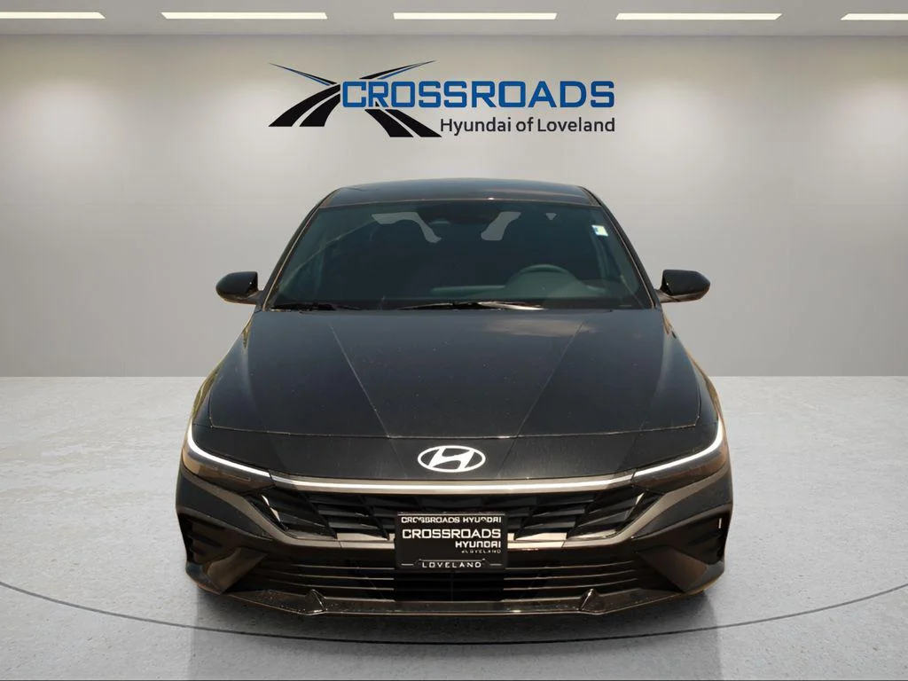 2025 Hyundai Elantra SEL - Photo 8