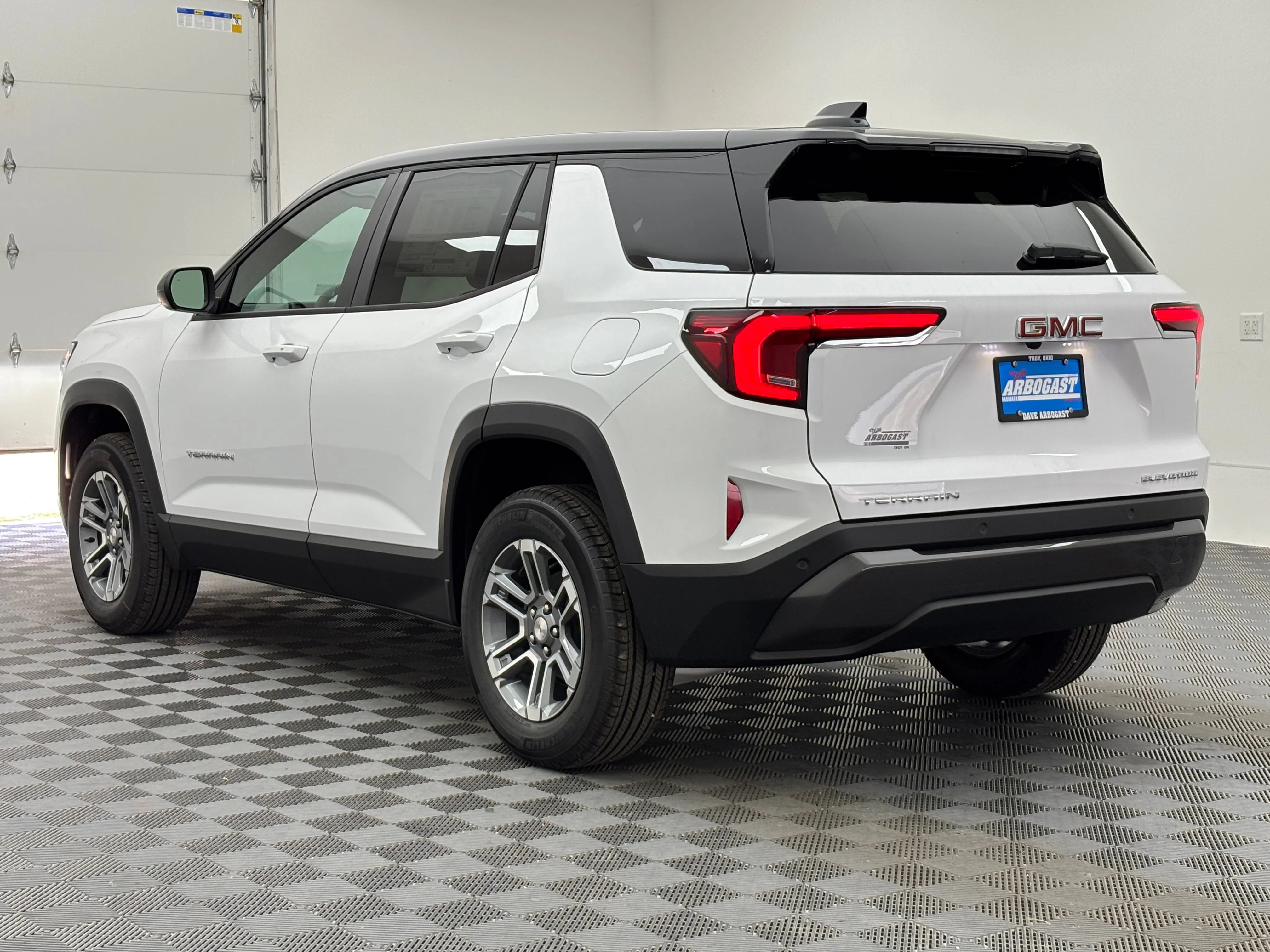 2027 GMC Terrain Elevation - Photo 10