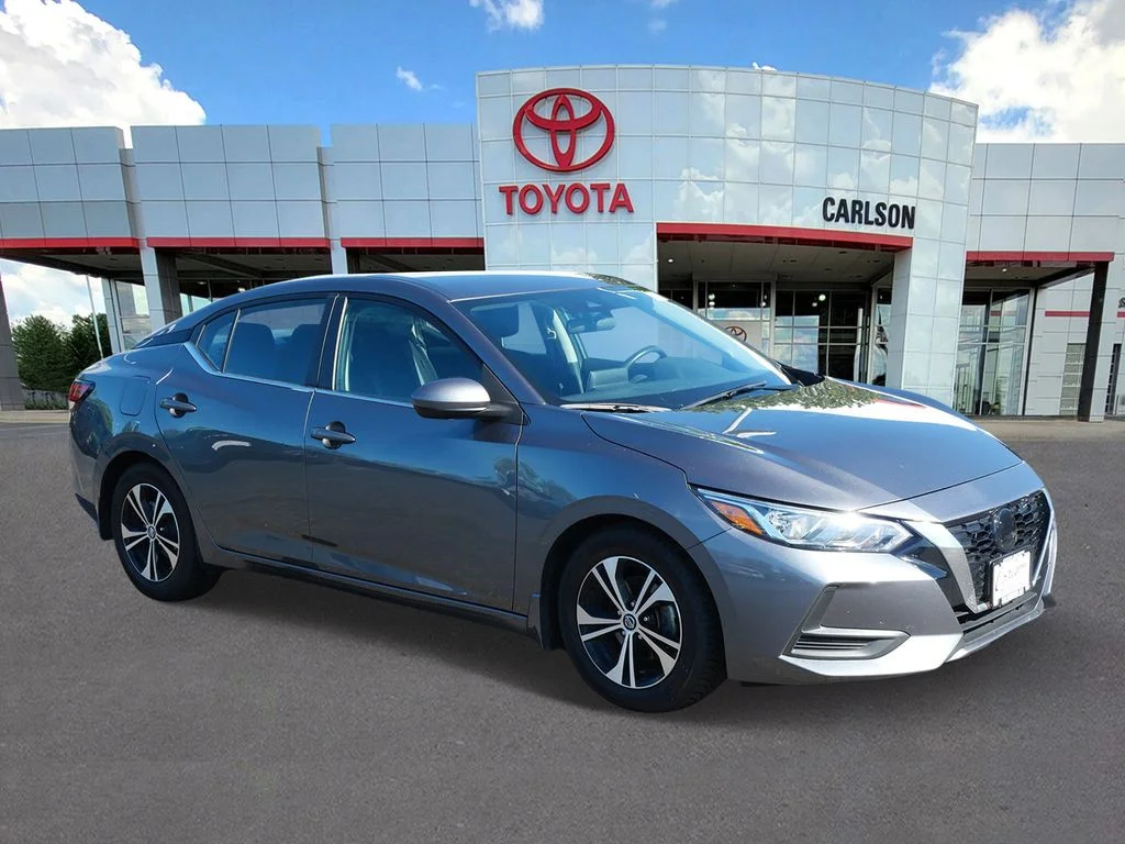 Used 2022 Nissan Sentra SV with VIN 3N1AB8CV8NY207305 for sale in Minneapolis, Minnesota