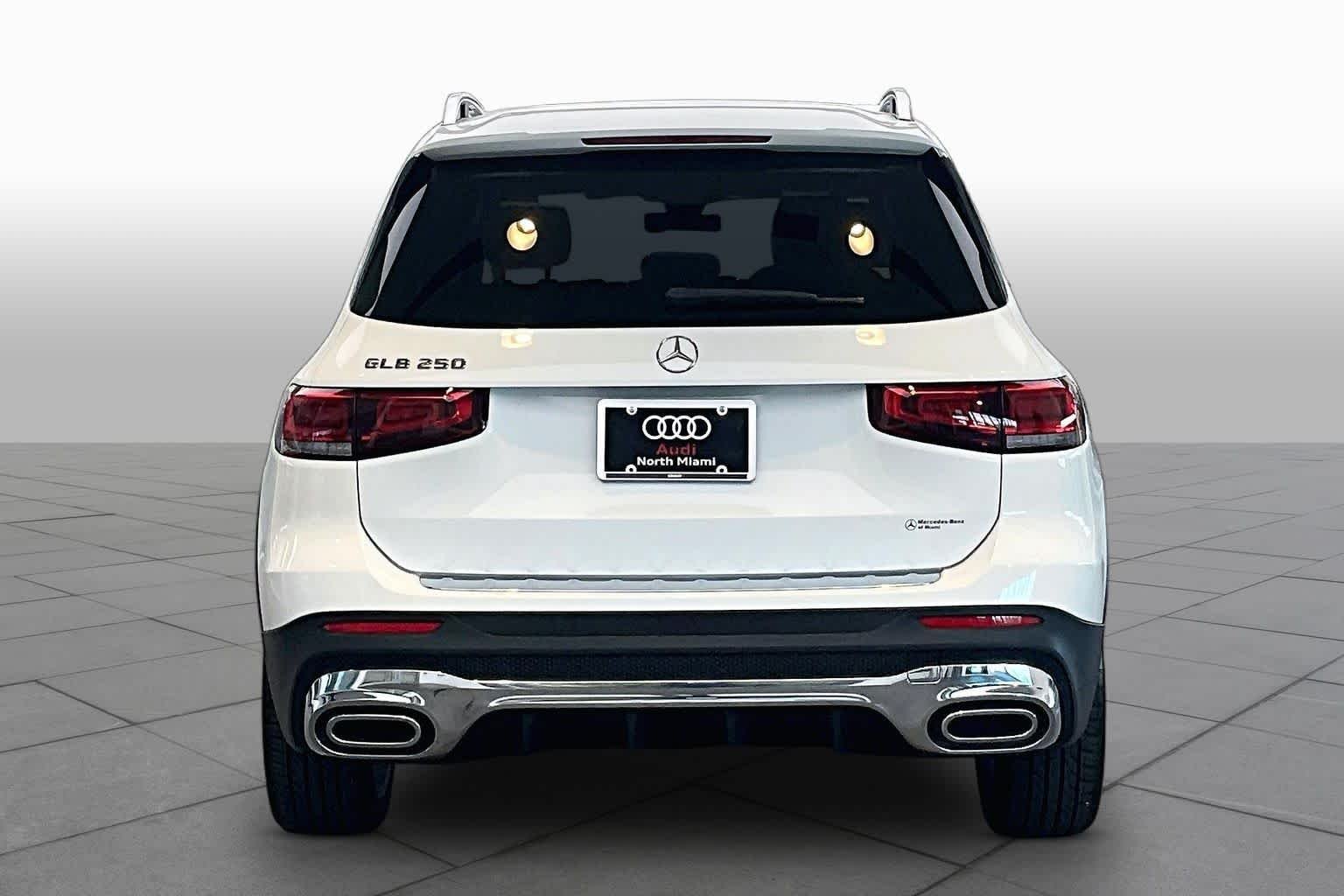 Pre-Owned 2021 Mercedes-Benz GLB 250