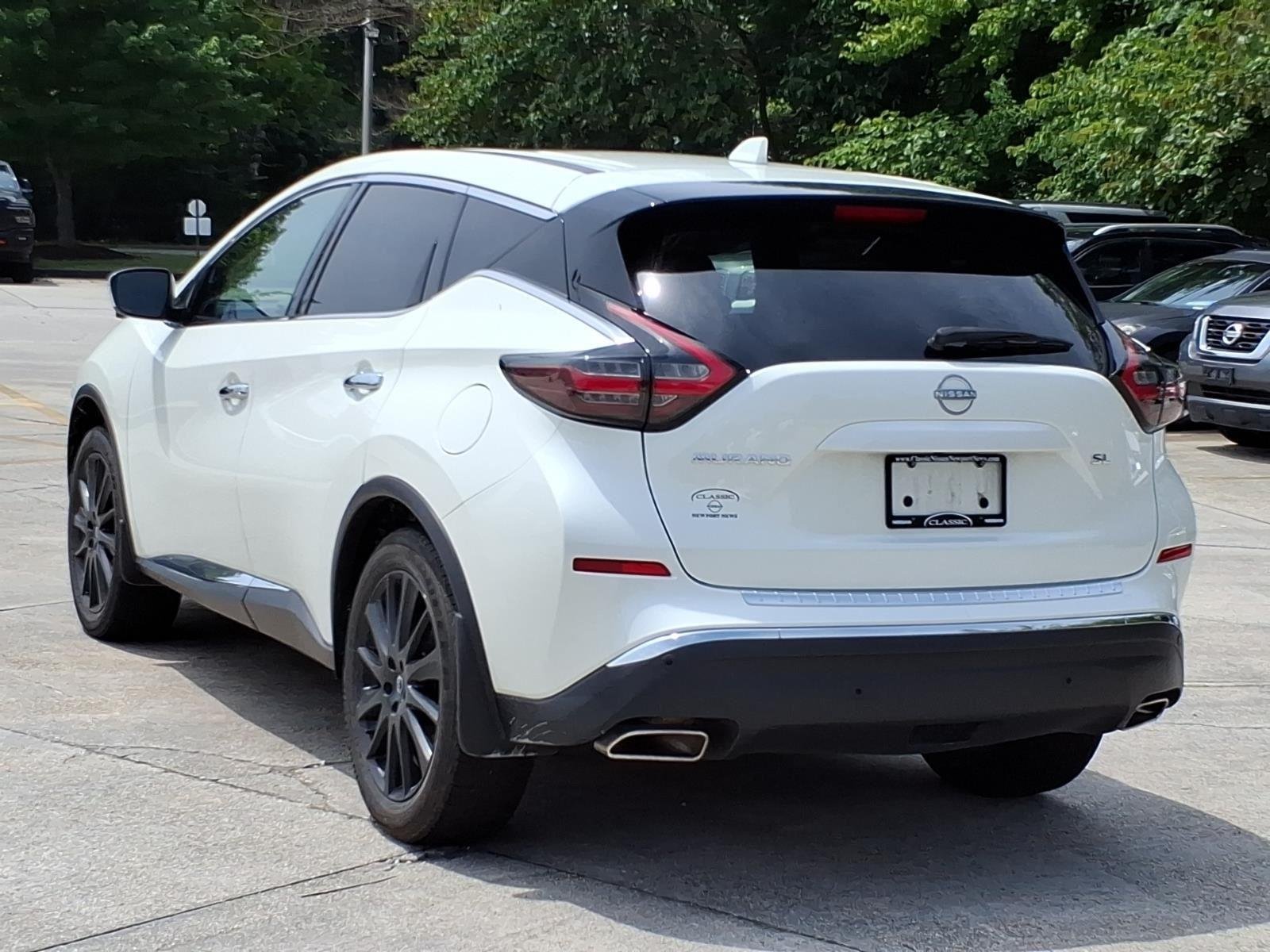 Used 2023 Pearl White Tricoat Nissan SL image 9
