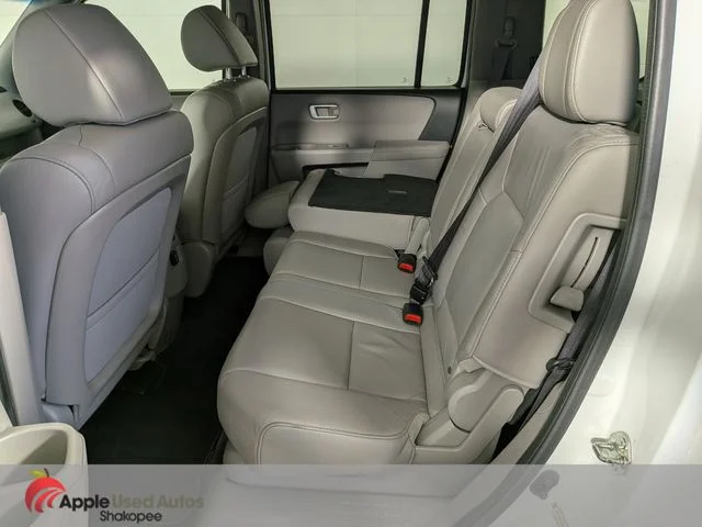 Used 2015 White Honda EX-L image 33