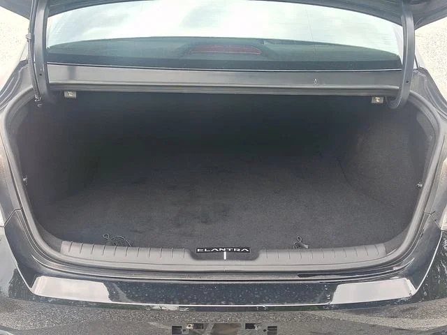 Used 2022 Black Hyundai SEL image 29
