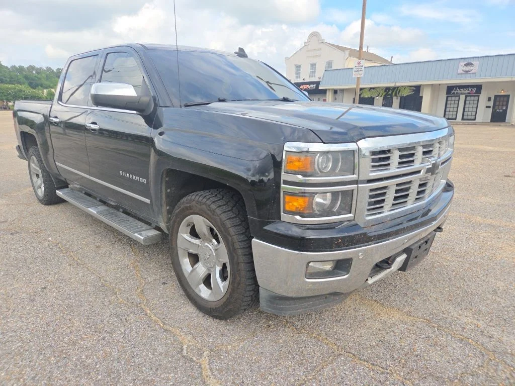 Used 2015 Black Chevrolet LTZ image 14