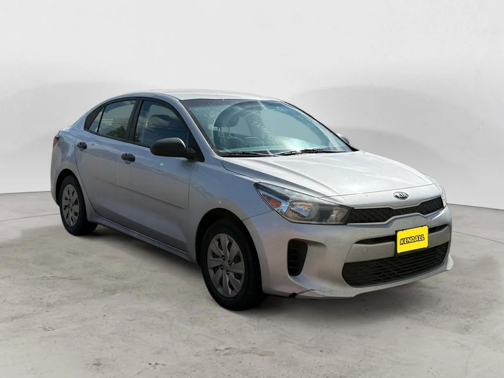Used 2018 Silver Kia LX image 6