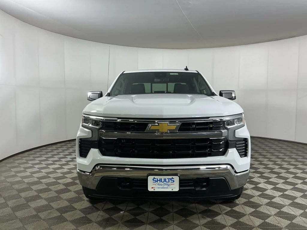 New 2026 White Chevrolet LT image 2