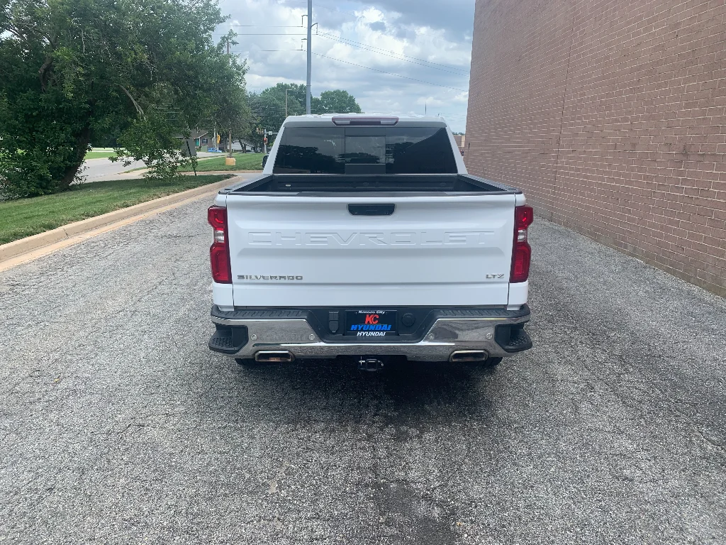 Used 2023 Summit White Chevrolet LTZ image 4