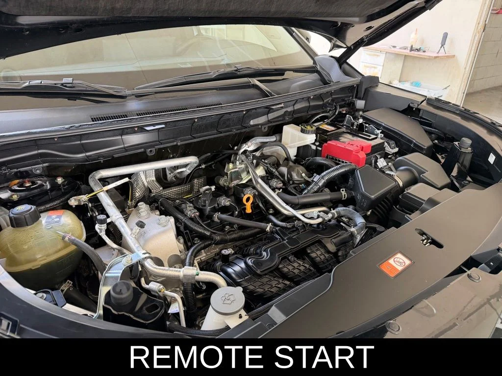 Used 2025 Black Mitsubishi SE image 12