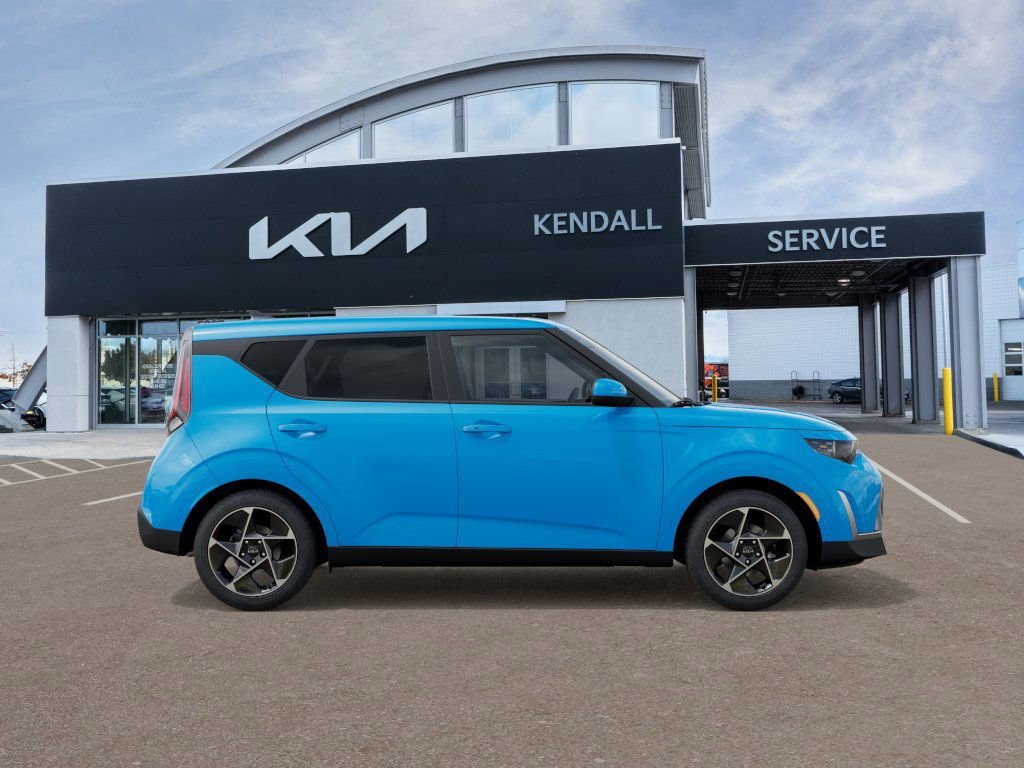 2025 Kia Soul EX photo 3