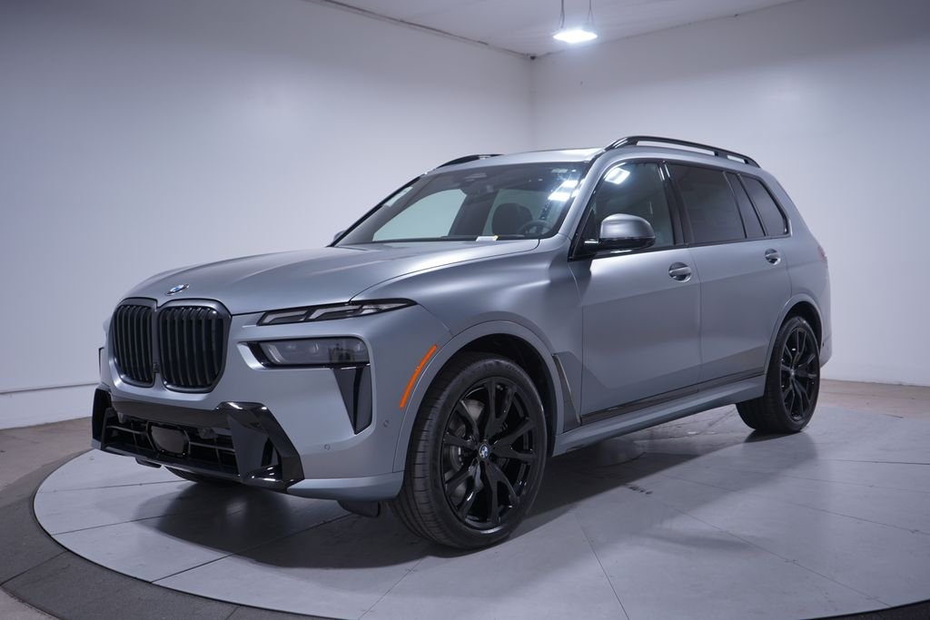 2026 BMW X7 xDrive40i's photo
