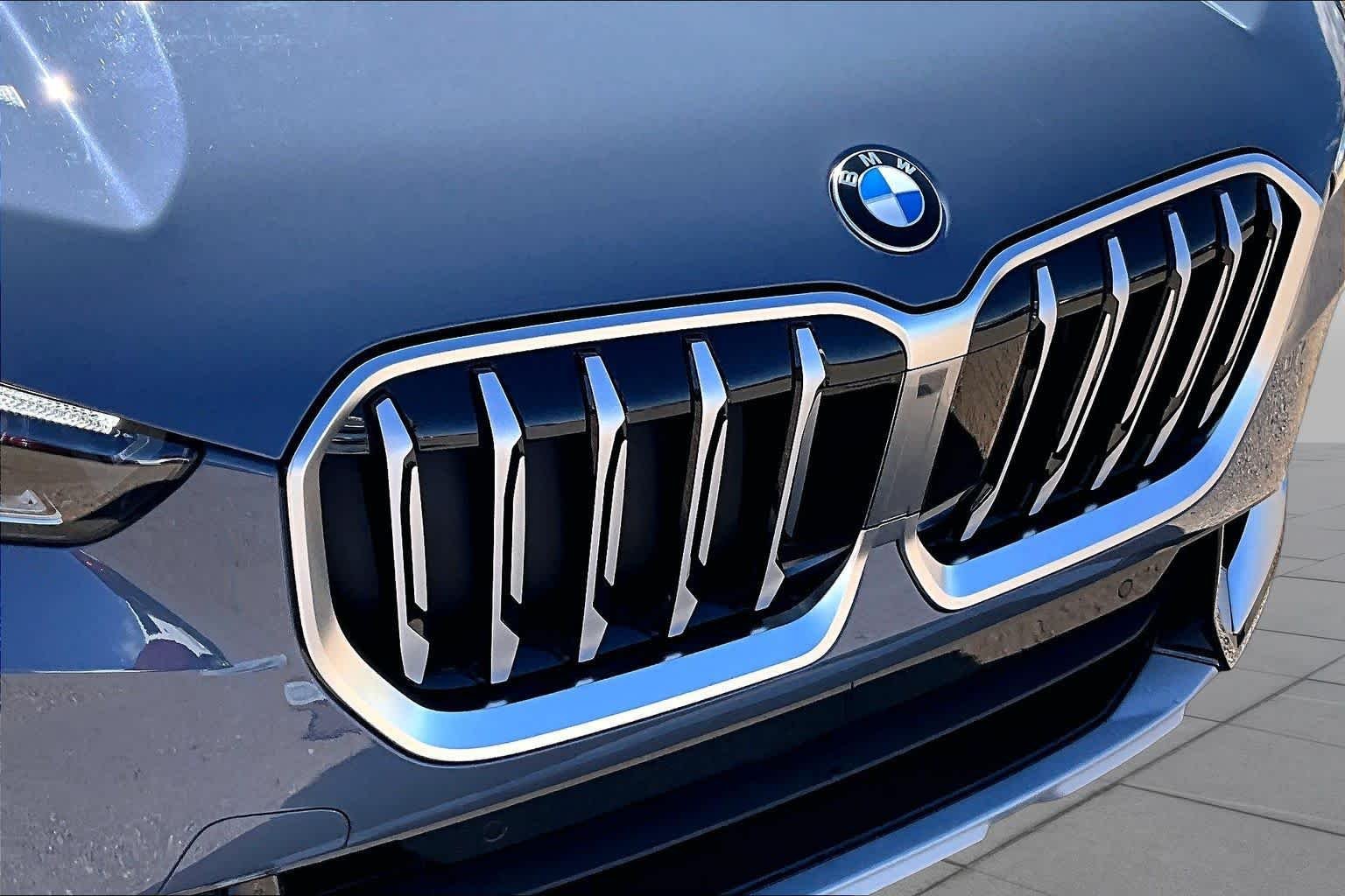 Certified Used 2025 Storm Bay Metallic BMW xDrive28i image 28