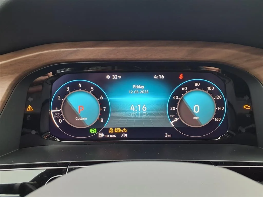 New 2026 Opal White Pearl Volkswagen SE w/Technology image 10