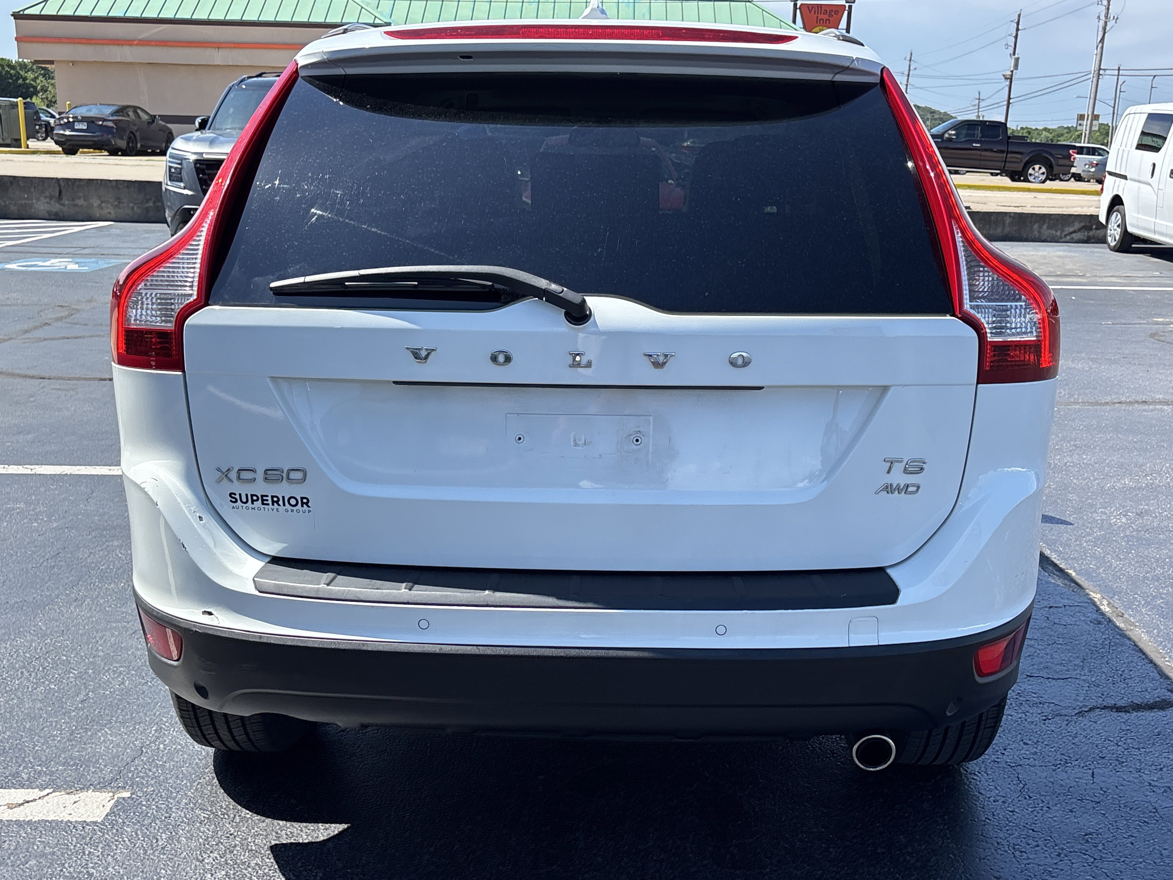 Used 2011 Ice White Volvo 3.0T AWD image 4