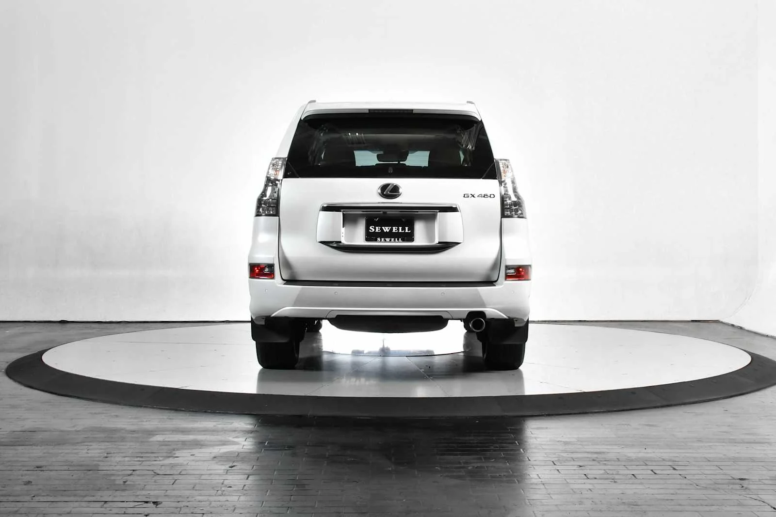 Used 2023 Eminent White Pearl Lexus Luxury image 5