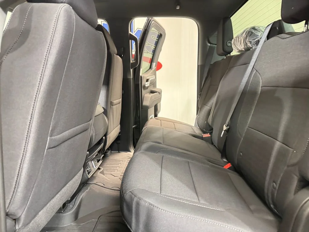 New 2026 Onyx Black GMC Elevation image 10