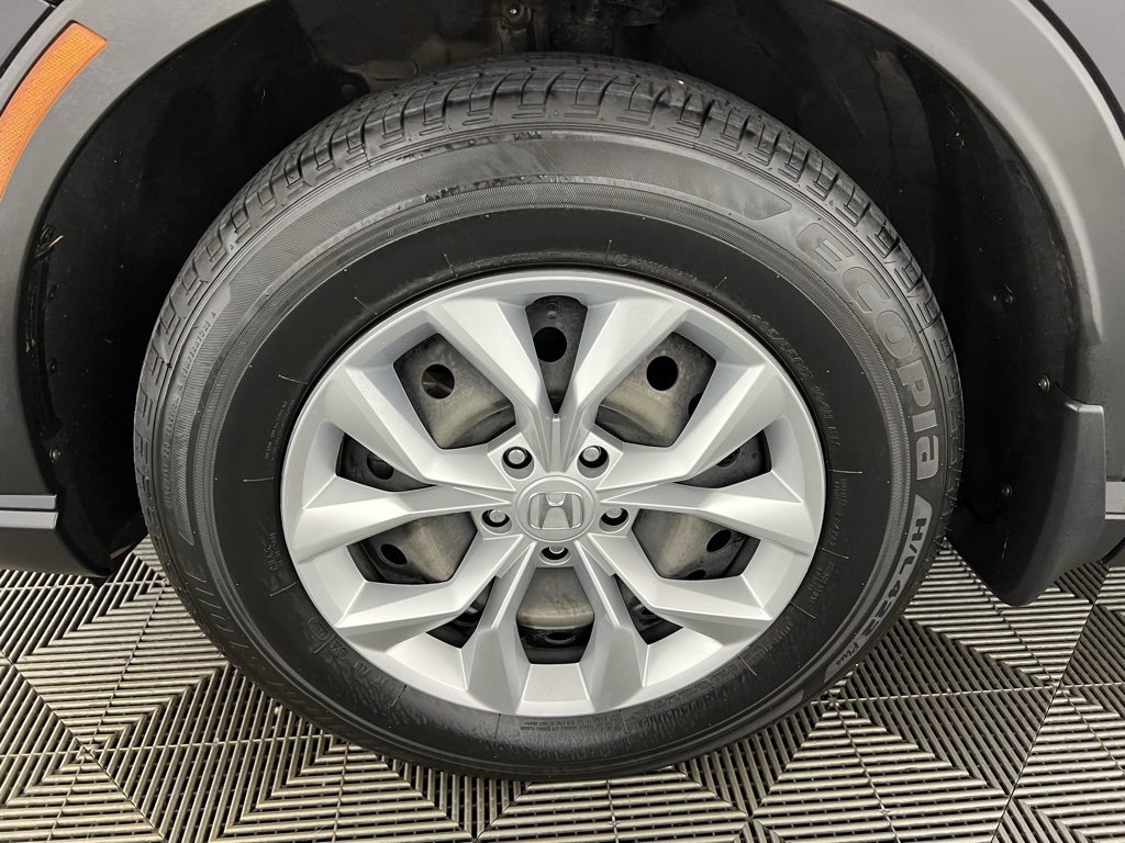 2024 Honda CR-V LX photo 4