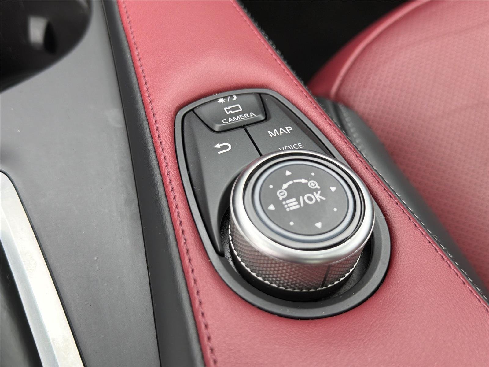 Used 2023 Radiant White INFINITI SPORT image 8