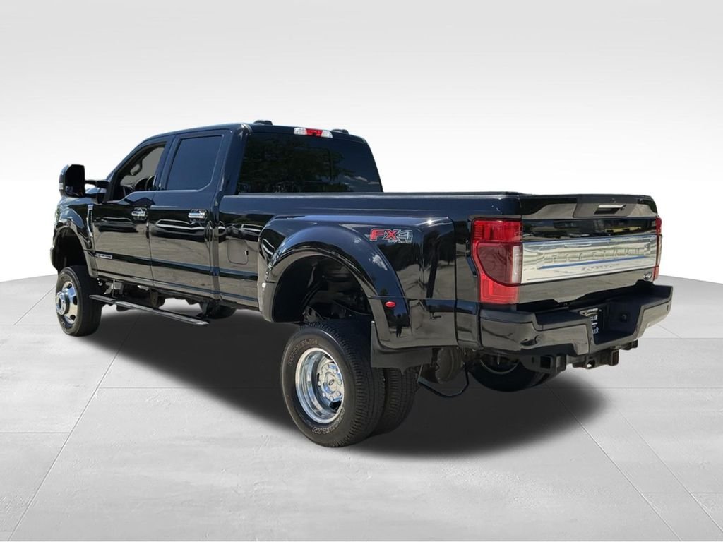 Used 2022 Black Ford Platinum image 4