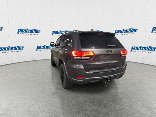 Used 2018 Gray Jeep Altitude image 9