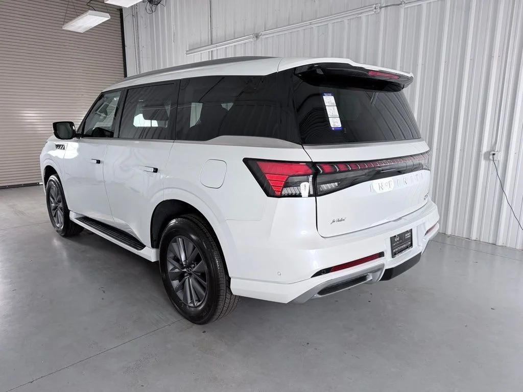 Used 2026 White INFINITI PURE image 4
