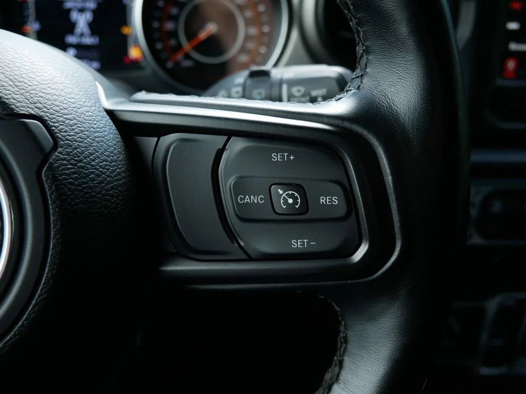 Certified Used 2021 White Jeep Unlimited Willys image 18