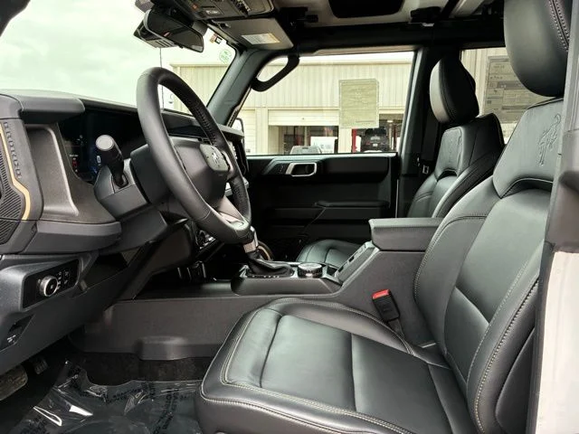New 2026 Oxford White Ford Badlands image 7
