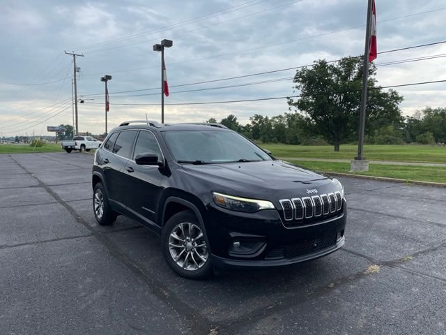Used 2021 Black Jeep Latitude Lux image 7
