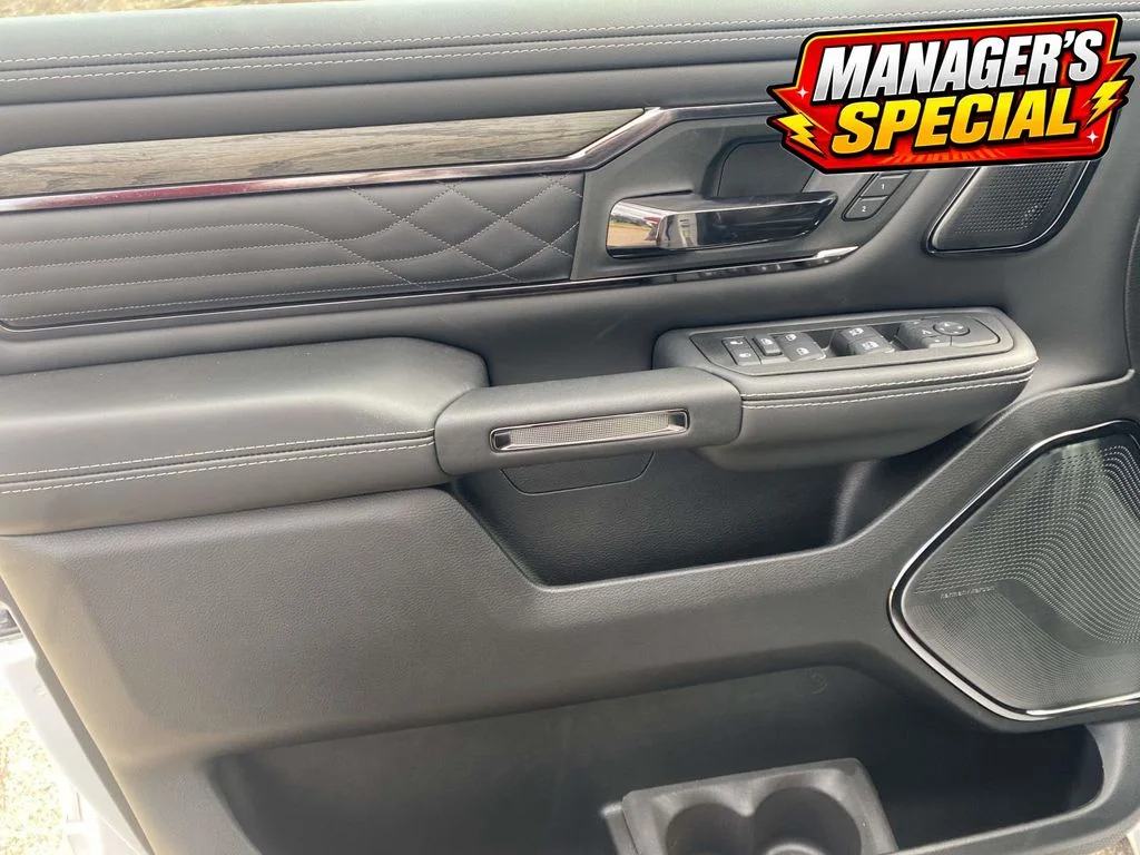2026 RAM 1500 Limited - Photo 12