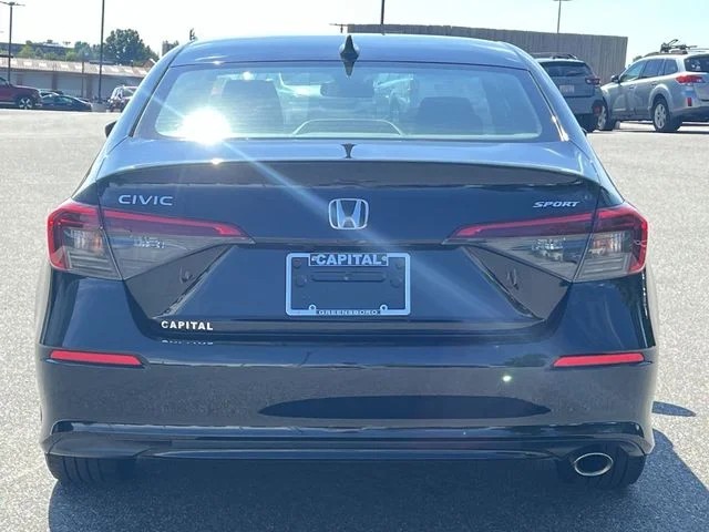 Used 2024  Honda Sport image 12