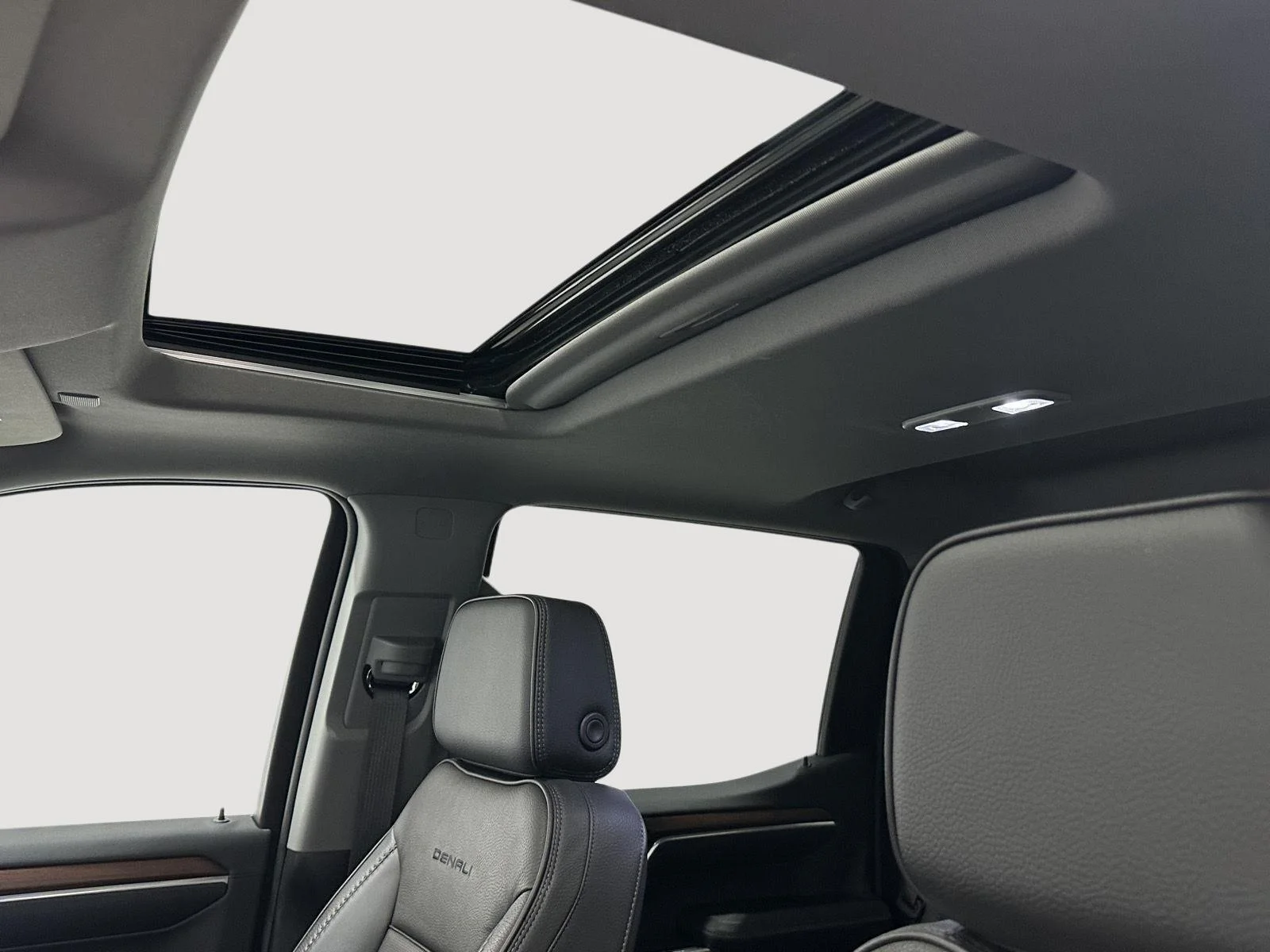 Used 2024 Downpour Metallic GMC Denali image 16