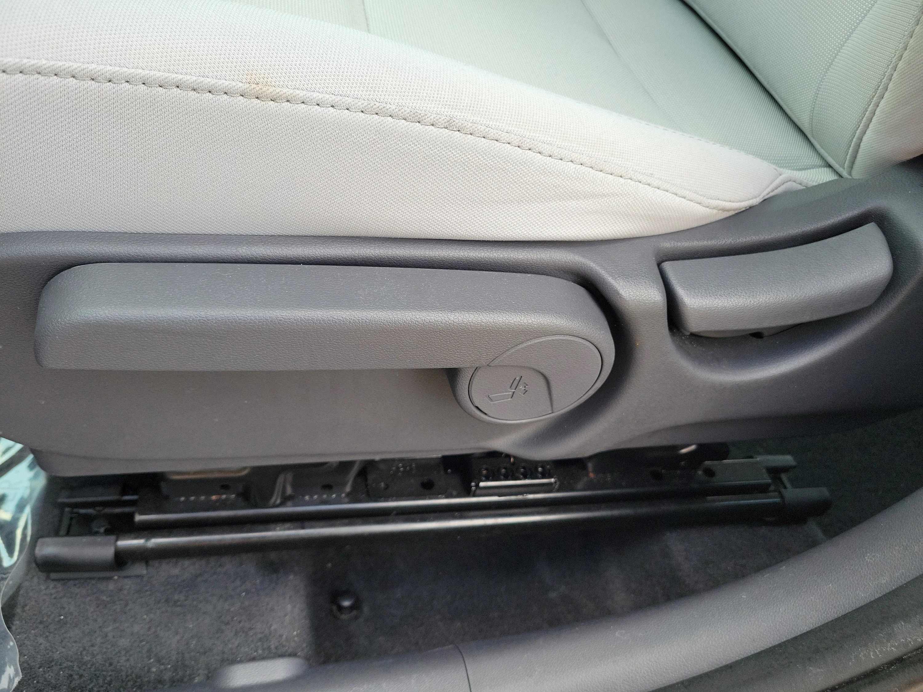 Used 2025 Abyss Black Pearl Hyundai SE image 16