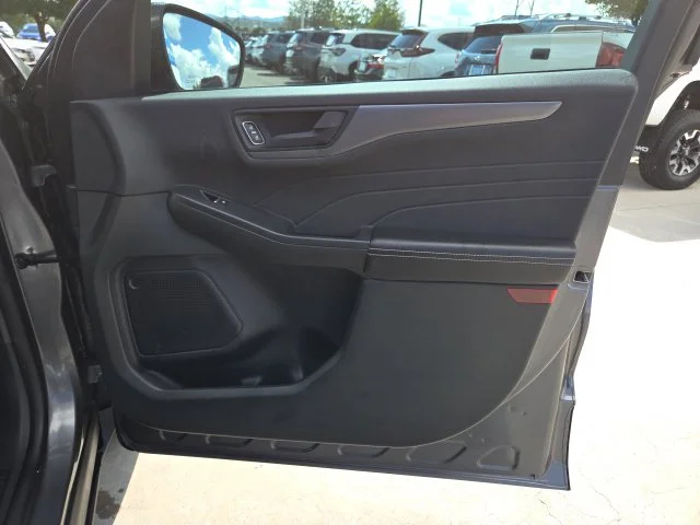 Used 2023 Gray Ford Active image 26