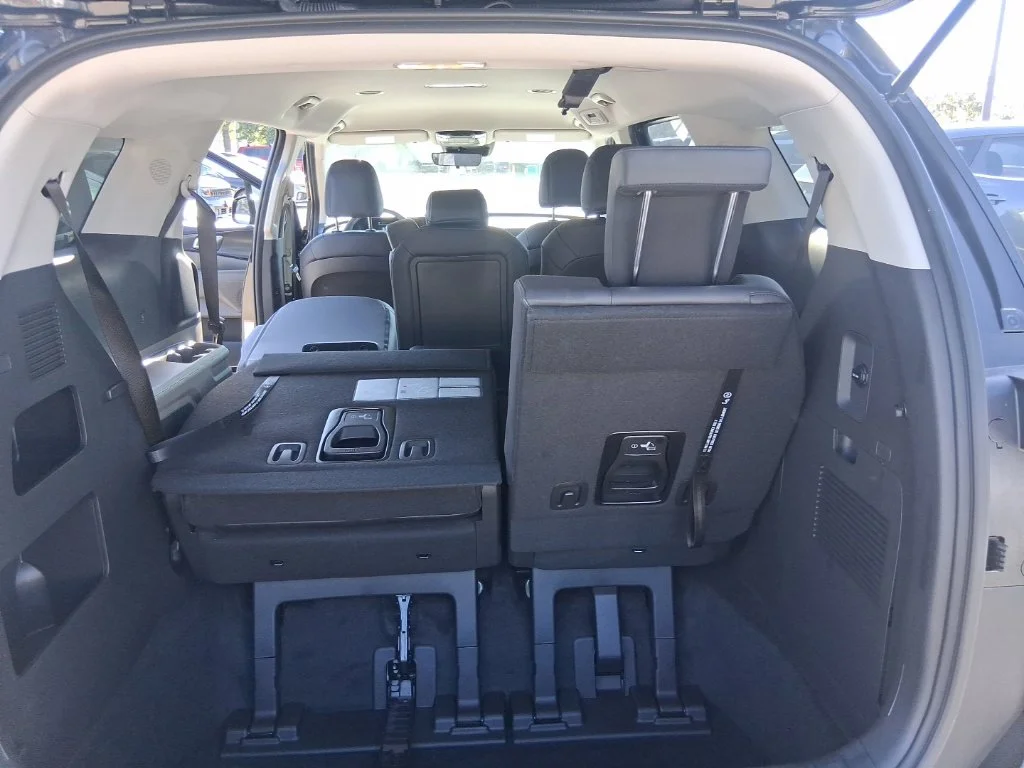 Certified Used 2026 Black Kia LXS image 20