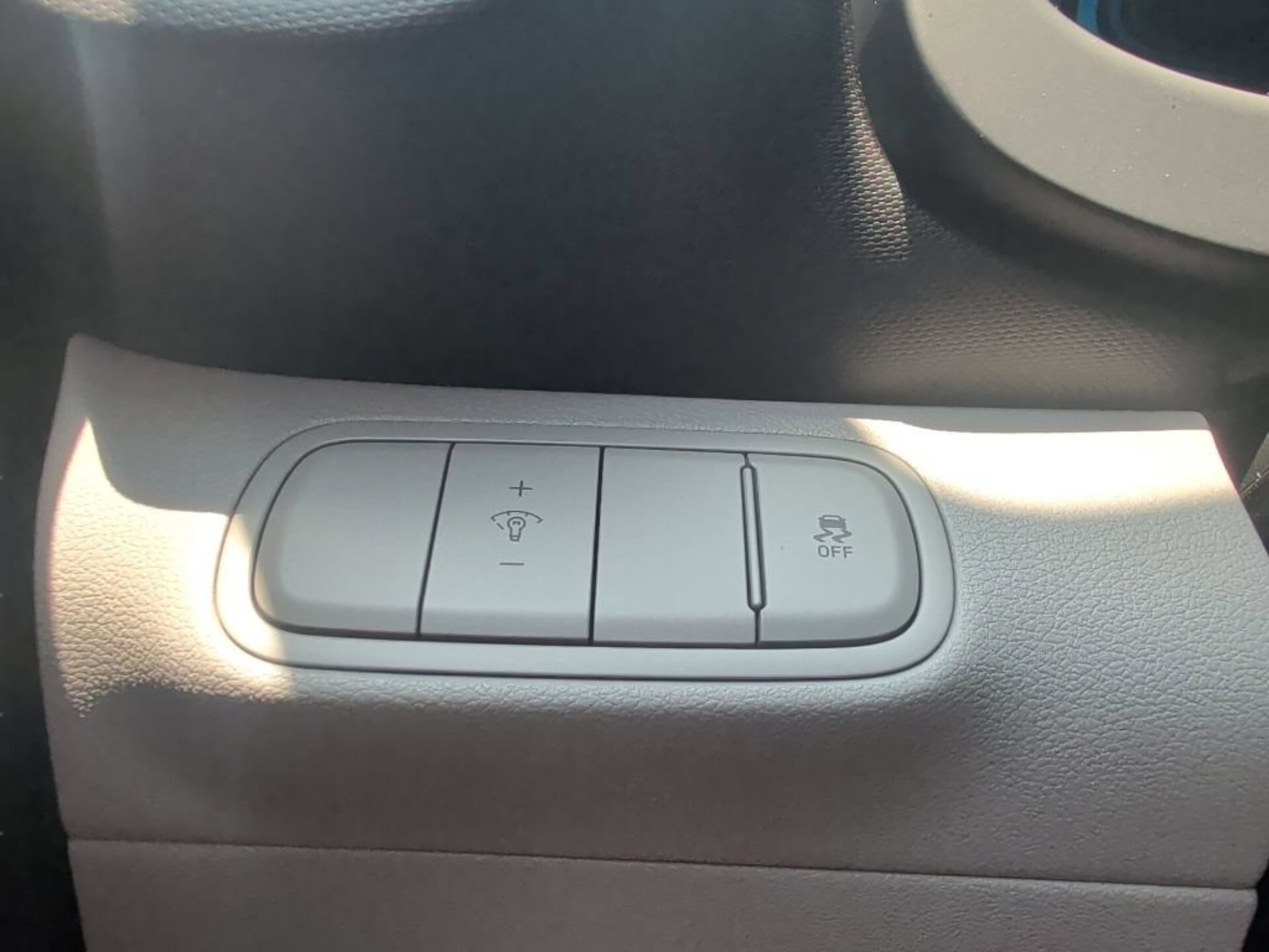 New 2026 Onyx Black Hyundai SEL image 28