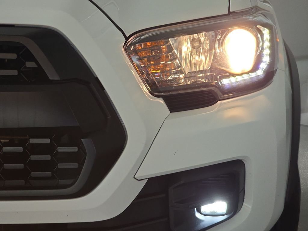 Used 2019 Super White Toyota TRD Pro image 33