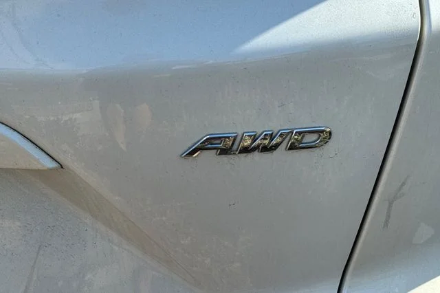 Used 2018 White Diamond Pearl Honda EX image 7