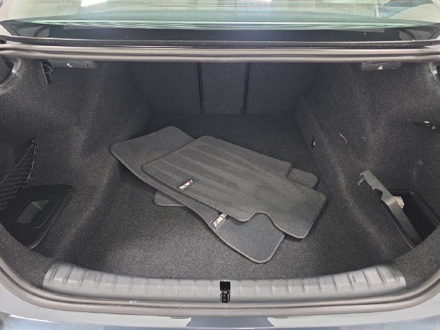 Used 2020 Singapore Gray Metallic BMW Competition image 33