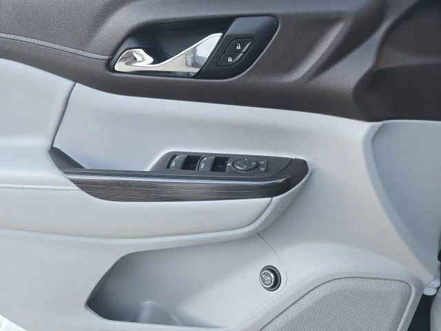 2021 GMC Acadia SLT - Photo 10
