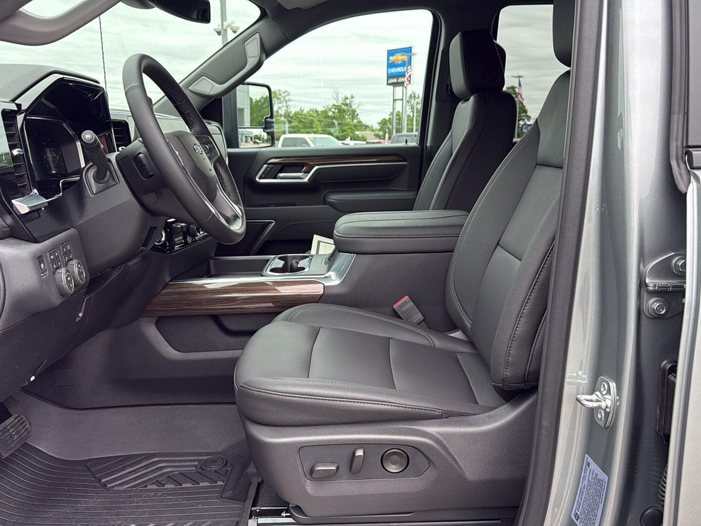 New 2026 Sterling Gray Metallic Chevrolet LT image 10