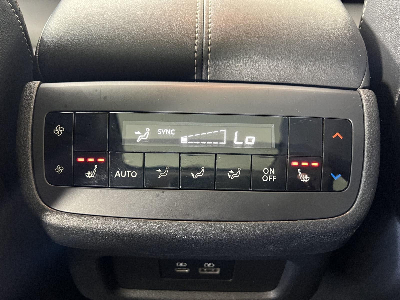Used 2023 Pearl White Tricoat Nissan SL image 27