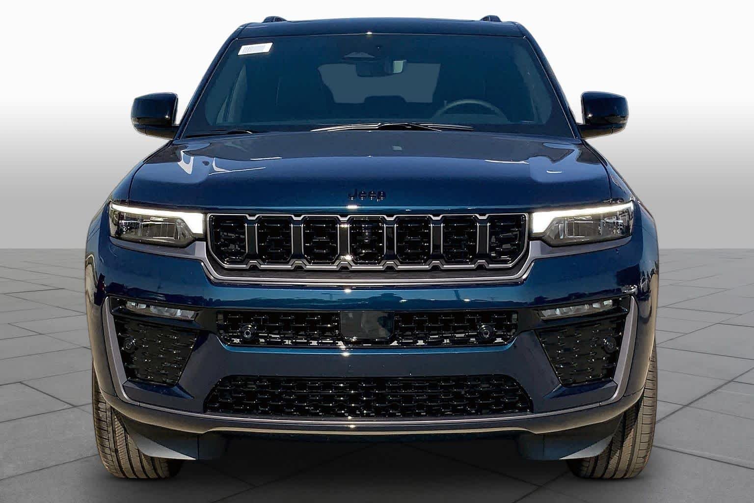 New 2026 Fathom Blue Pearl-Coat Exterior Paint Jeep Summit image 3