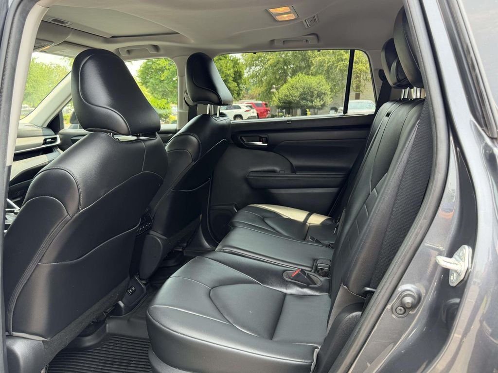 Used 2021 Gray Toyota XLE image 15