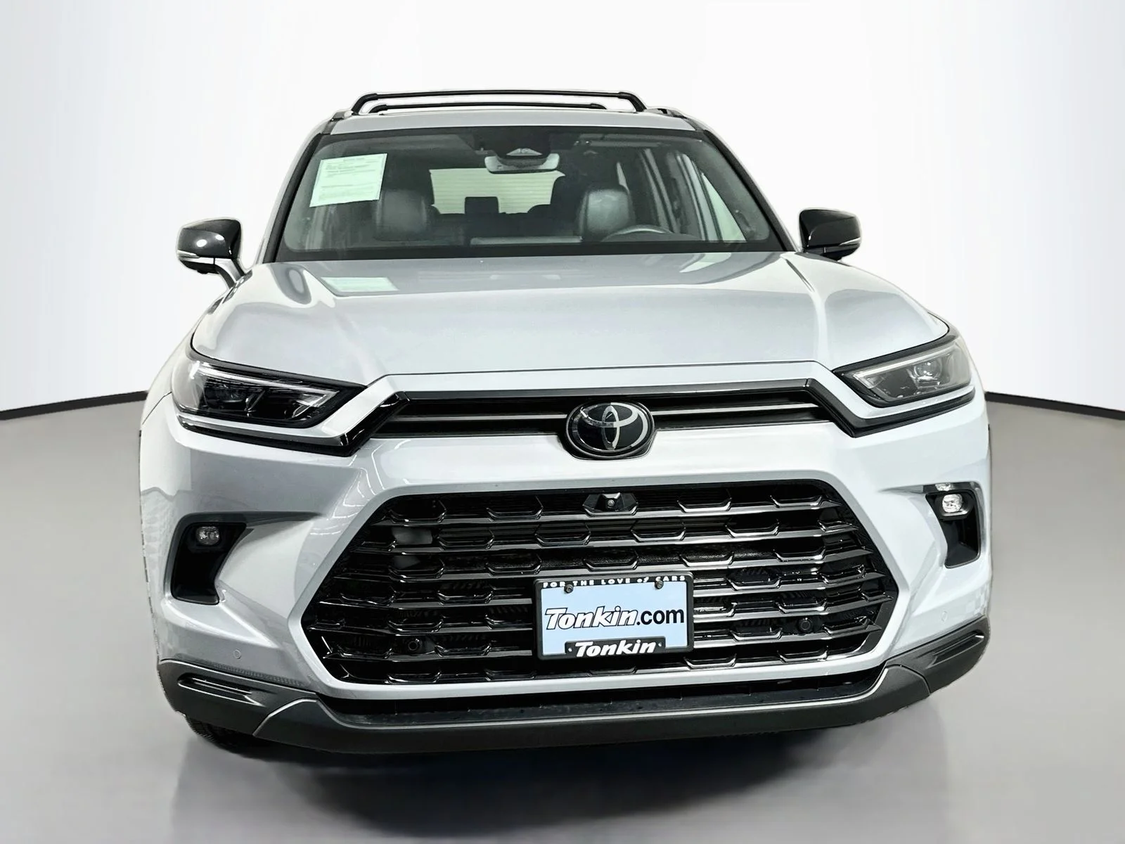 Used 2025  Toyota Nightshade Edition image 2