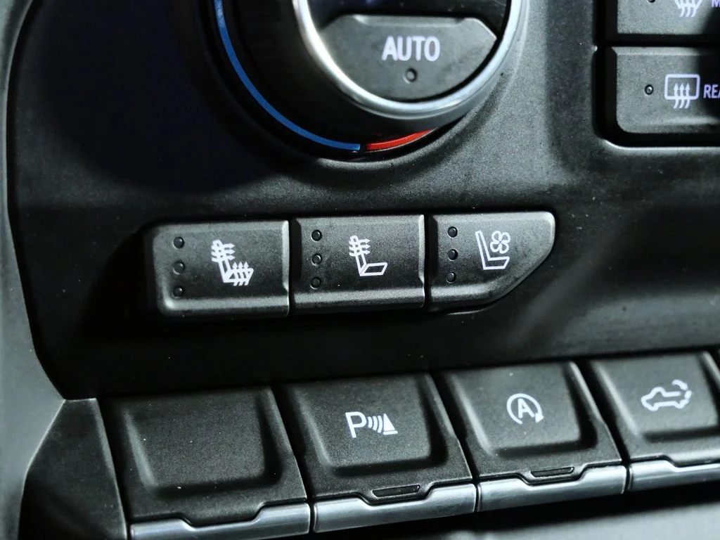 Used 2021 Red Chevrolet LTZ image 18