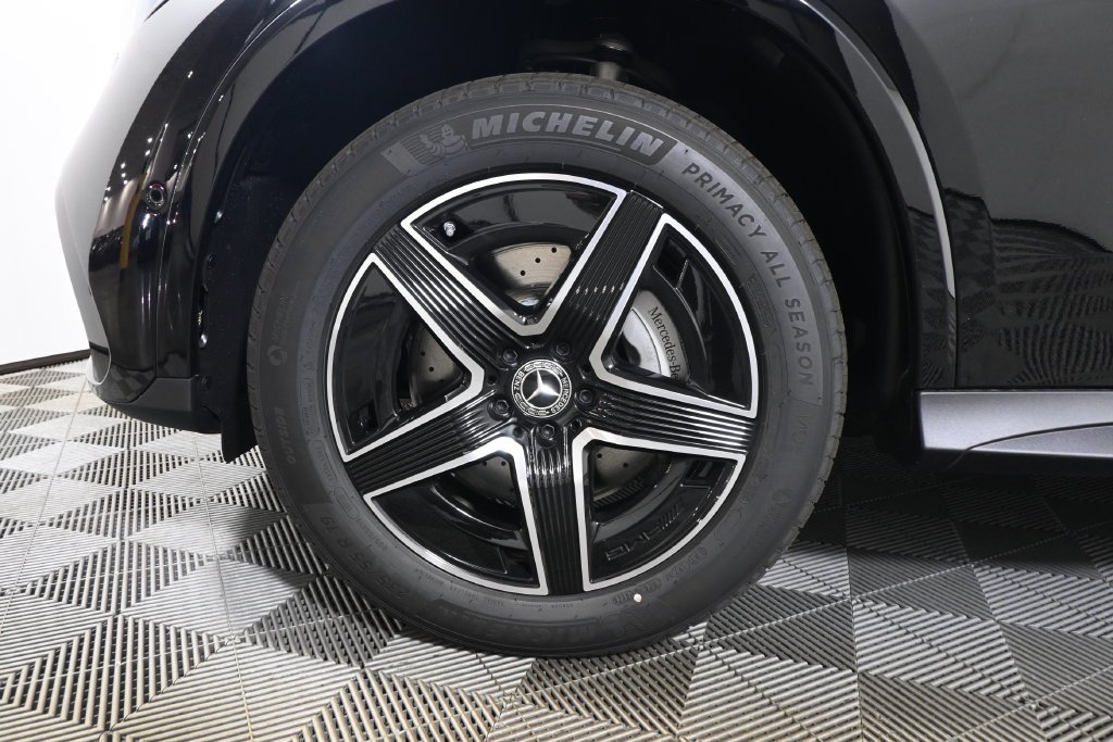 New 2027 Black Mercedes-Benz GLC 300 Coupe image 12