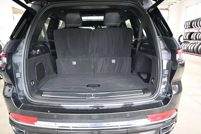Used 2022 Gray Jeep Overland image 34