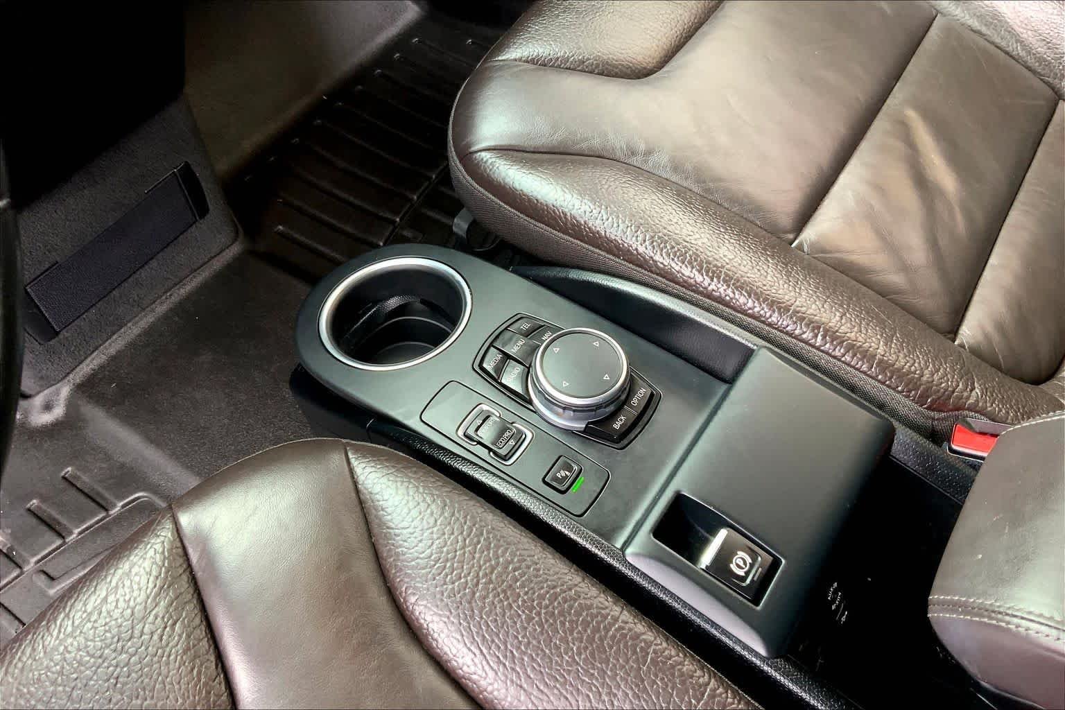Used 2015 Arravani Gray w/BMW i Frozen Blue Accent BMW  image 16